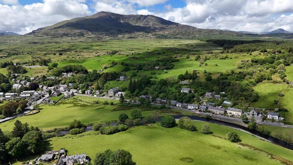 Elen'S Castle Hotel Dolwyddelan Luaran gambar